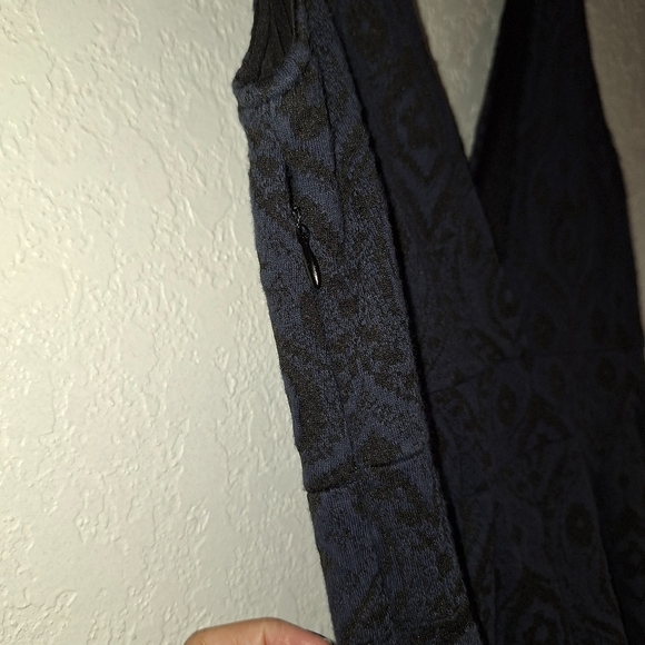 Hazel Black Blue Textured Plunge V-Neck Fit & Flare Dress Size Small - Picture 5 of 13